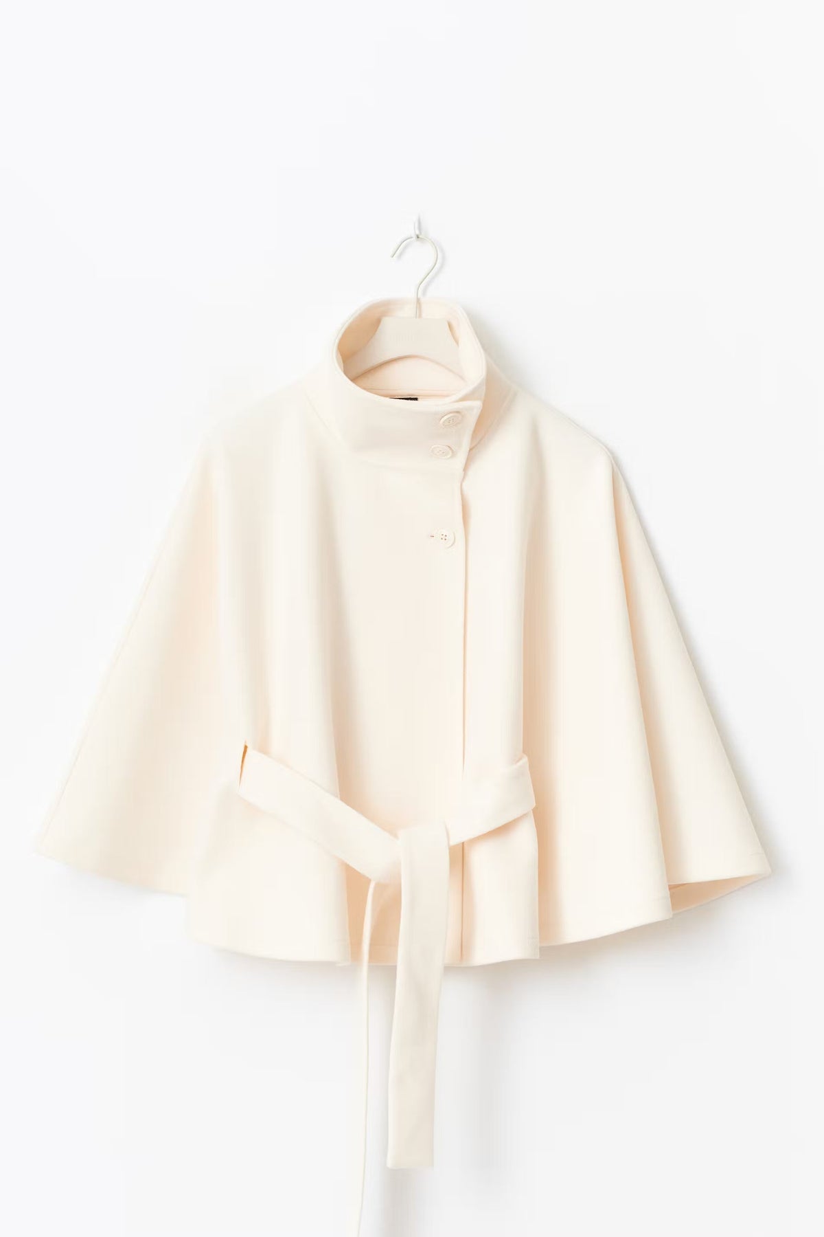 Olivia Hoge Kraag Capejas
