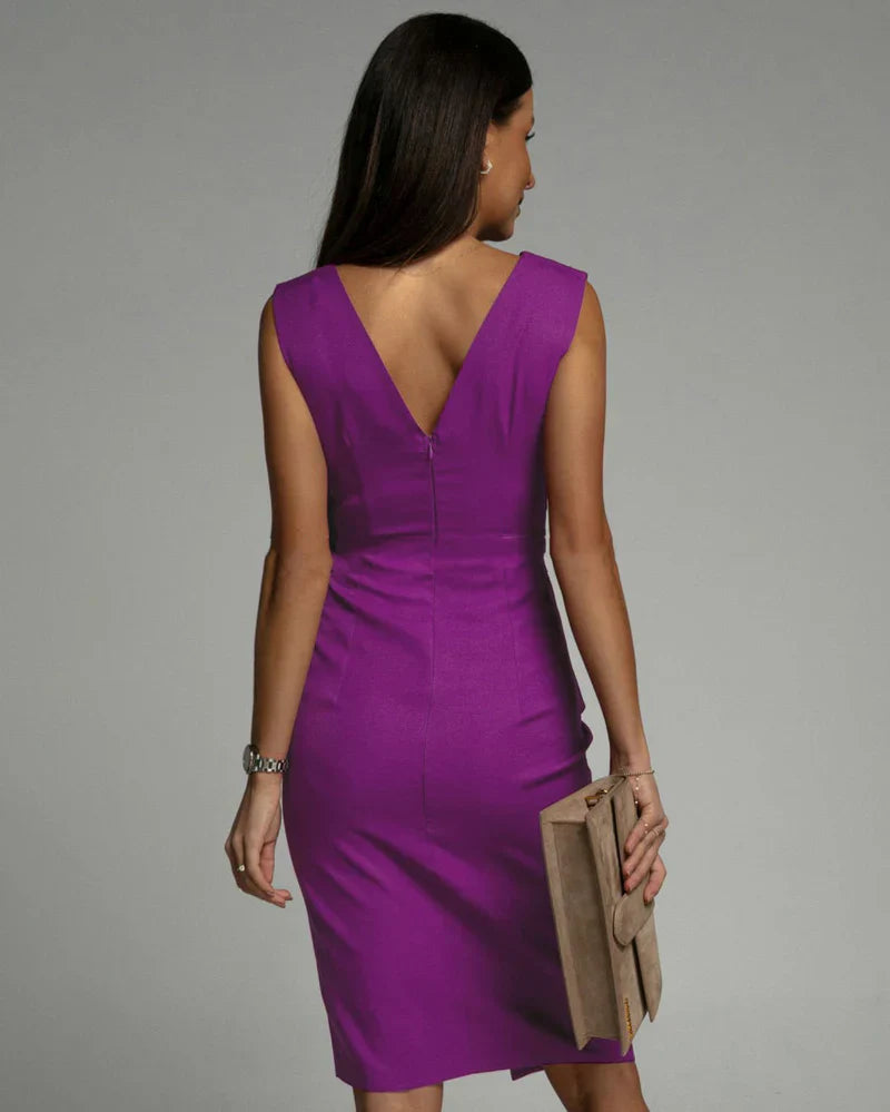 SERENA | FITTED V-NECK DRESS WITH SLIT