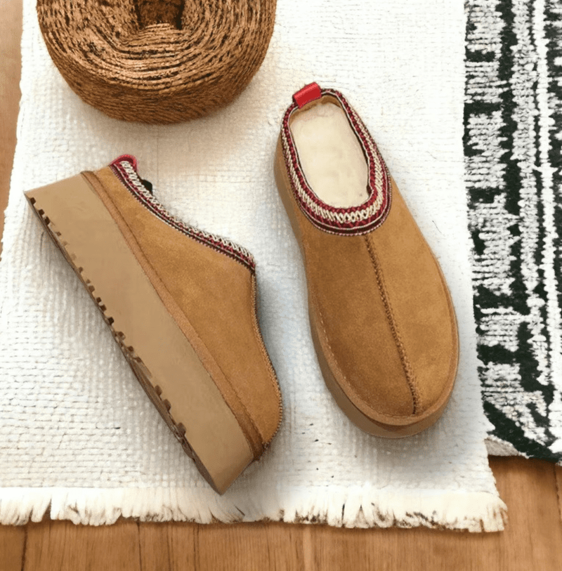 Amelia Cozy Suède Slippers