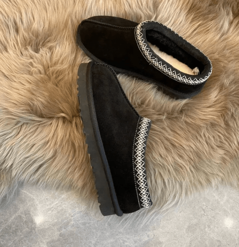Amelia Cozy Suède Slippers