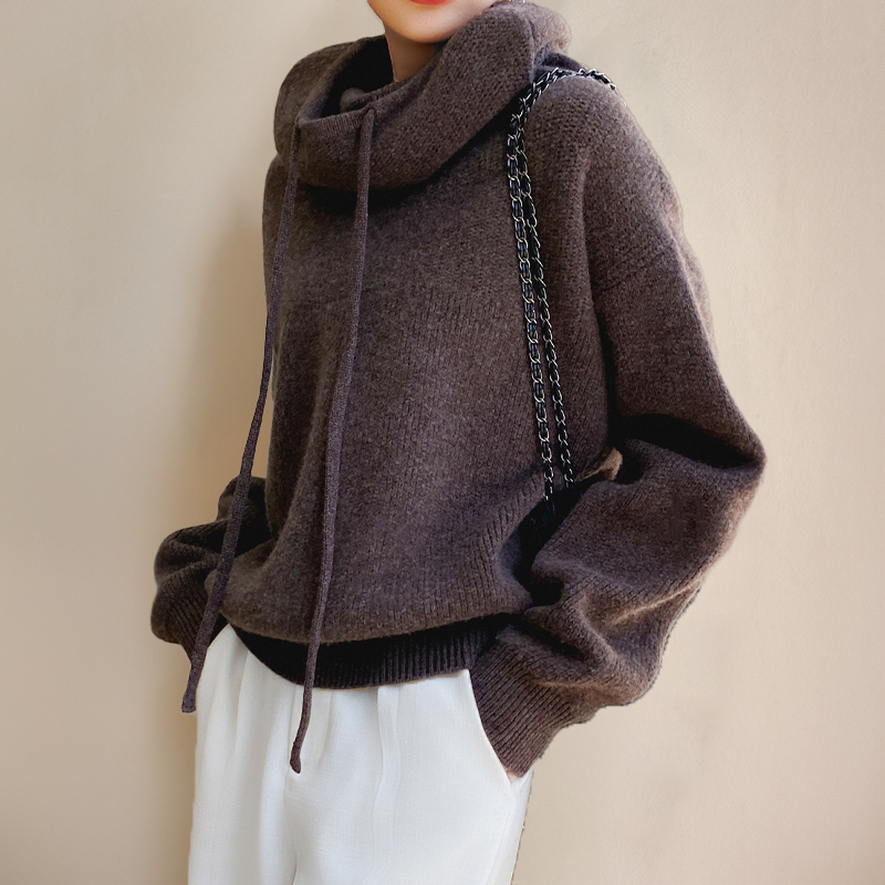 Amara Wool Turtleneck
